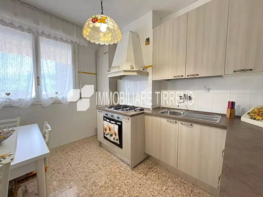 Immagine 20 di Appartamento in vendita  a Massa