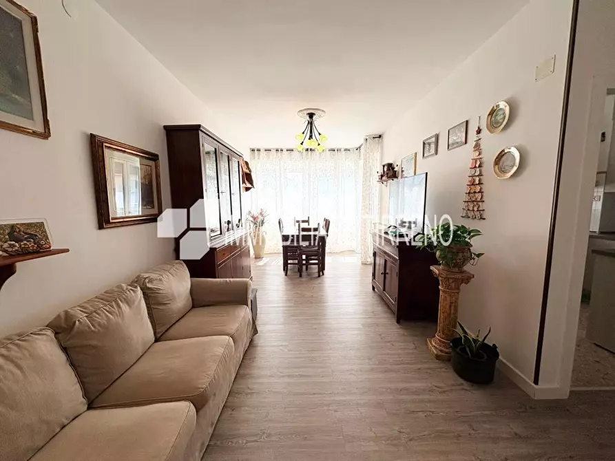 Immagine 18 di Appartamento in vendita  a Massa
