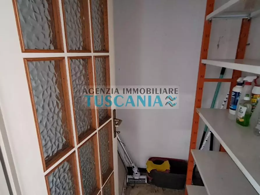 Immagine 17 di Appartamento in vendita  a Cecina
