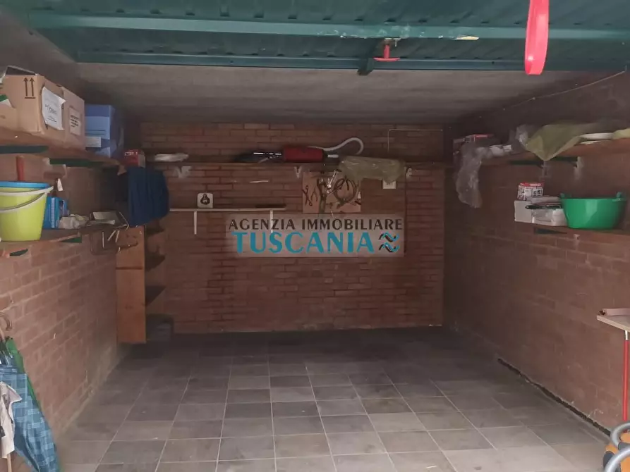Immagine 21 di Appartamento in vendita  a Cecina
