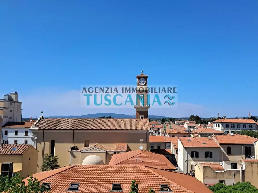 Immagine 20 di Appartamento in vendita  a Cecina