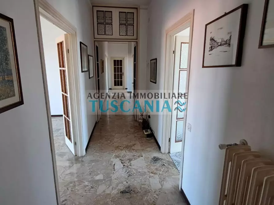 Immagine 2 di Appartamento in vendita  a Cecina