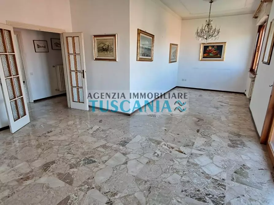 Immagine 3 di Appartamento in vendita  a Cecina