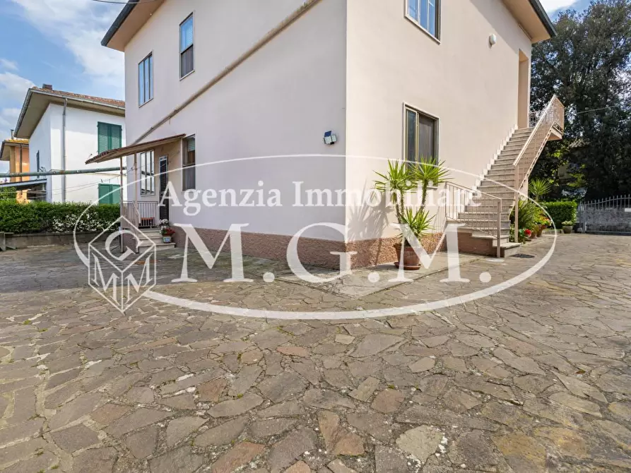 Immagine 33 di Casa indipendente in vendita  a Pontedera