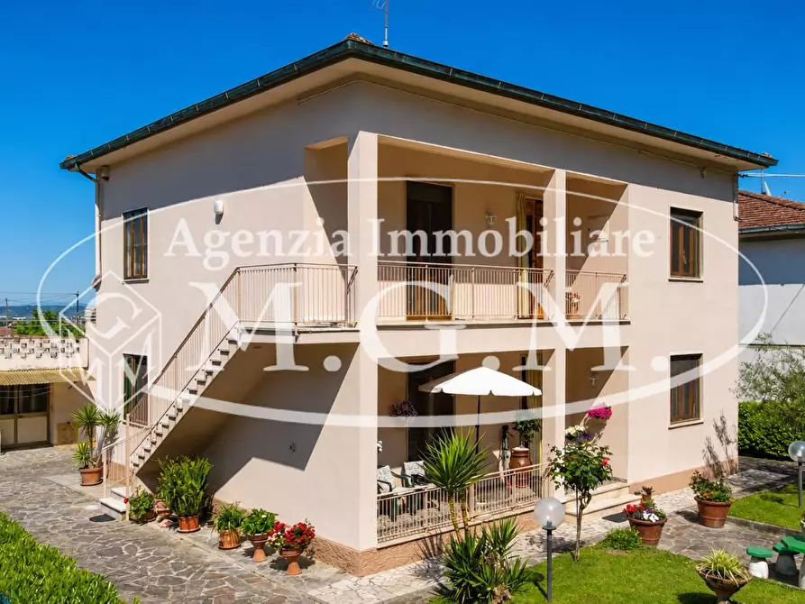 Immagine 53 di Casa indipendente in vendita  a Pontedera