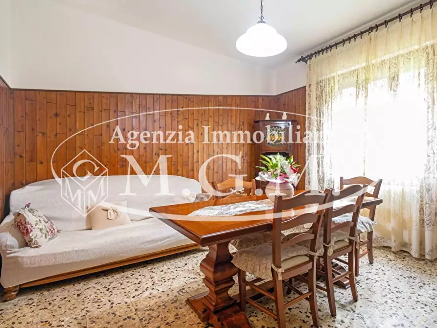 Immagine 11 di Casa indipendente in vendita  a Pontedera