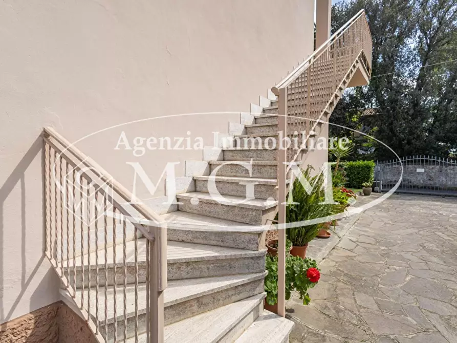 Immagine 34 di Casa indipendente in vendita  a Pontedera