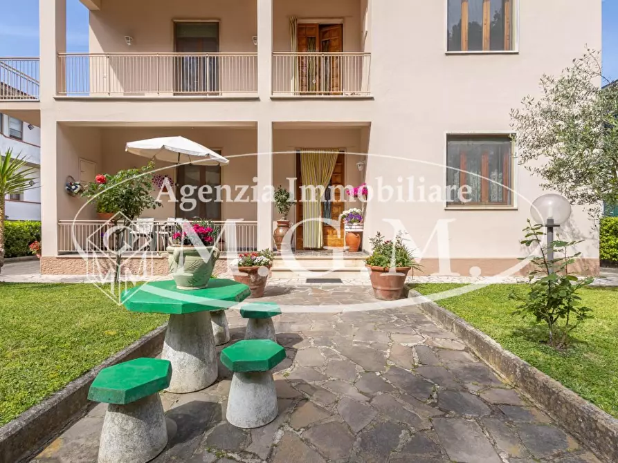 Immagine 29 di Casa indipendente in vendita  a Pontedera