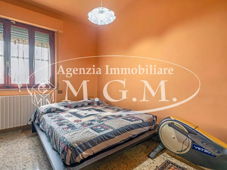 Immagine 21 di Casa indipendente in vendita  a Pontedera