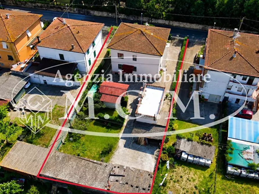 Immagine 61 di Casa indipendente in vendita  a Pontedera