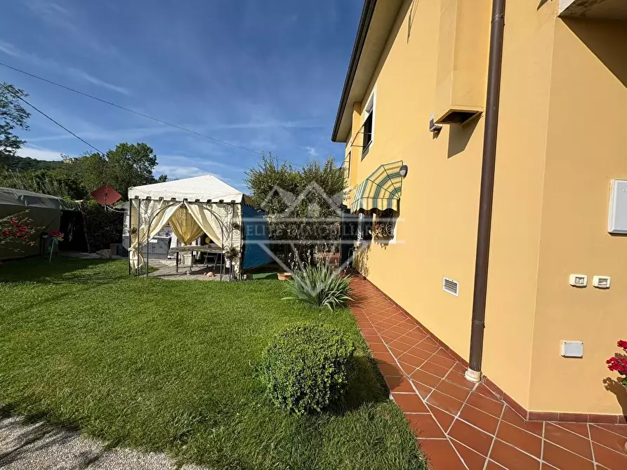 Immagine 23 di Casa bifamiliare in vendita  a Ortonovo