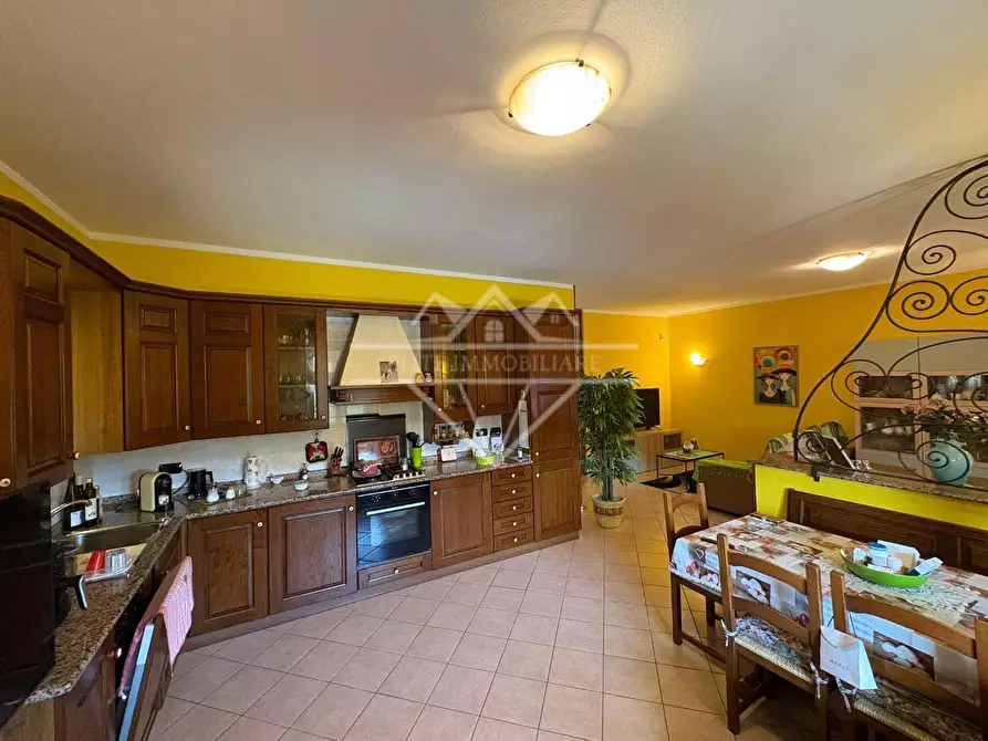 Immagine 5 di Casa bifamiliare in vendita  a Ortonovo
