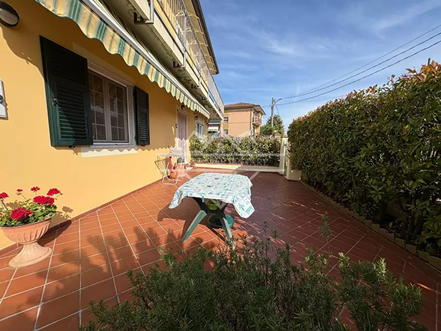 Immagine 21 di Casa bifamiliare in vendita  a Ortonovo