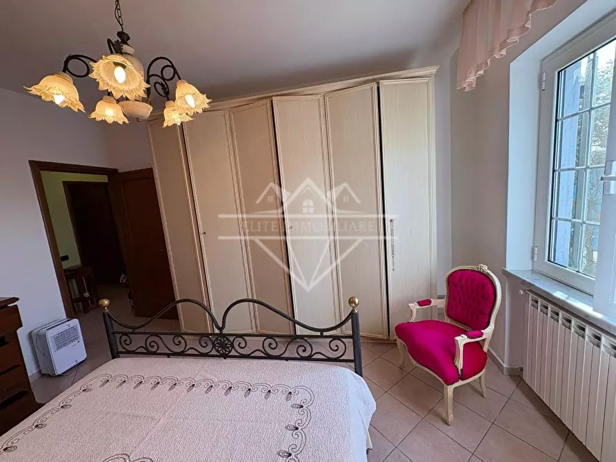 Immagine 12 di Casa bifamiliare in vendita  a Ortonovo