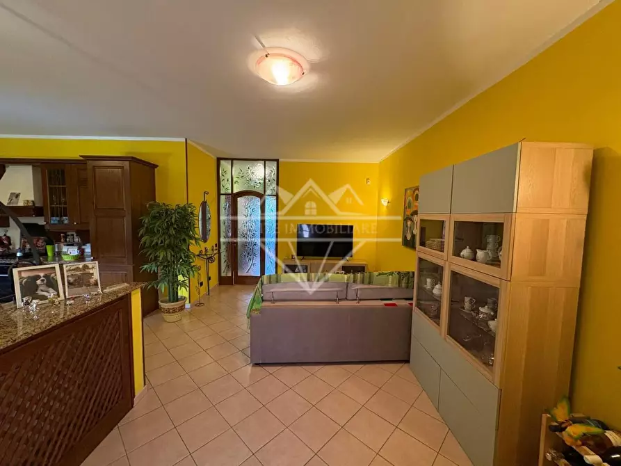 Immagine 2 di Casa bifamiliare in vendita  a Ortonovo