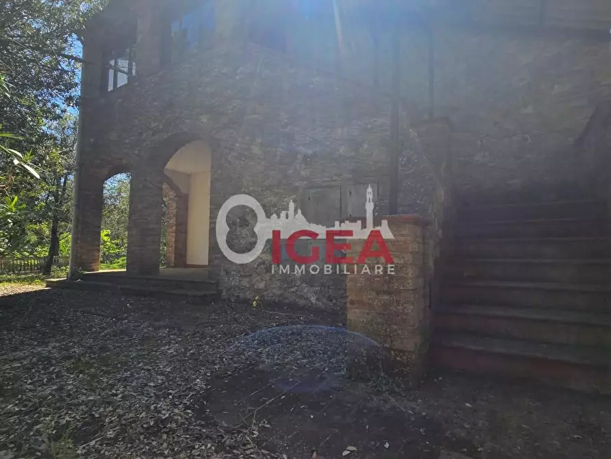 Immagine 17 di Casa indipendente in vendita  a Chiusdino