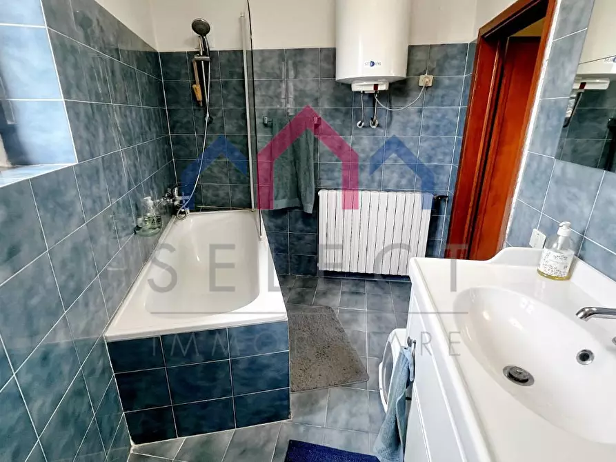 Immagine 24 di Terratetto in vendita  a Bagni Di Lucca