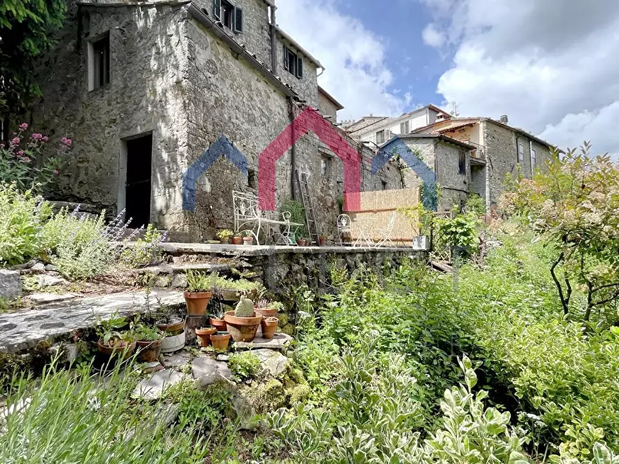 Immagine 37 di Terratetto in vendita  a Bagni Di Lucca