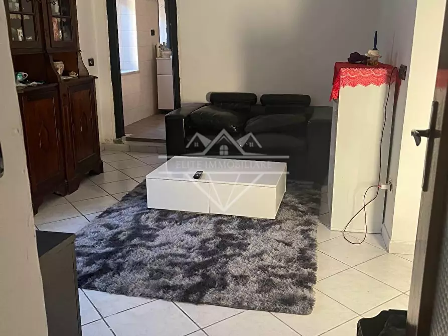 Immagine 4 di Appartamento in vendita  a Carrara