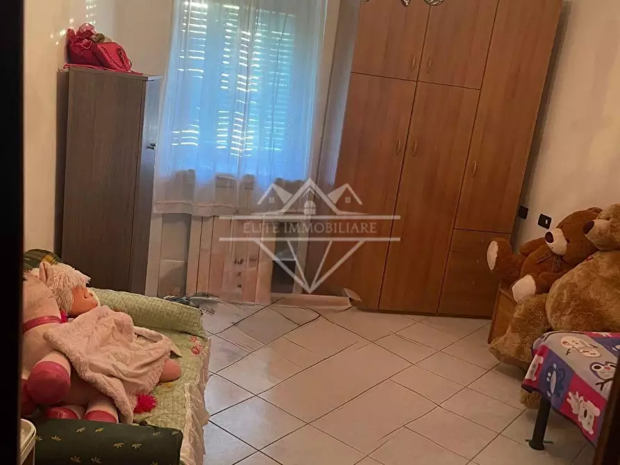 Immagine 8 di Appartamento in vendita  a Carrara
