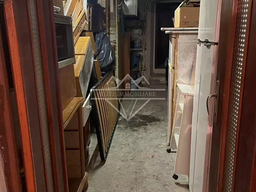 Immagine 12 di Appartamento in vendita  a Carrara