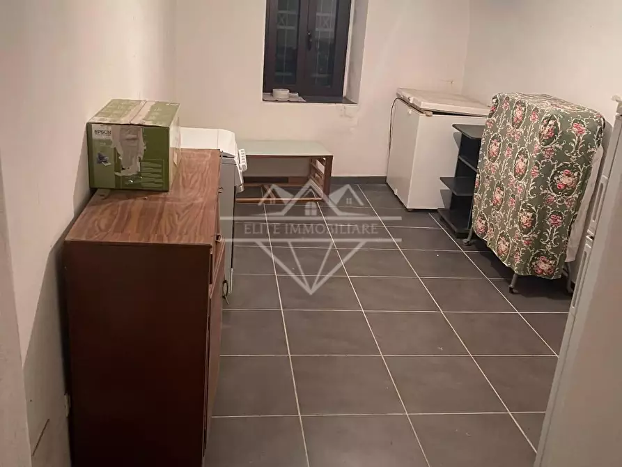 Immagine 10 di Appartamento in vendita  a Carrara