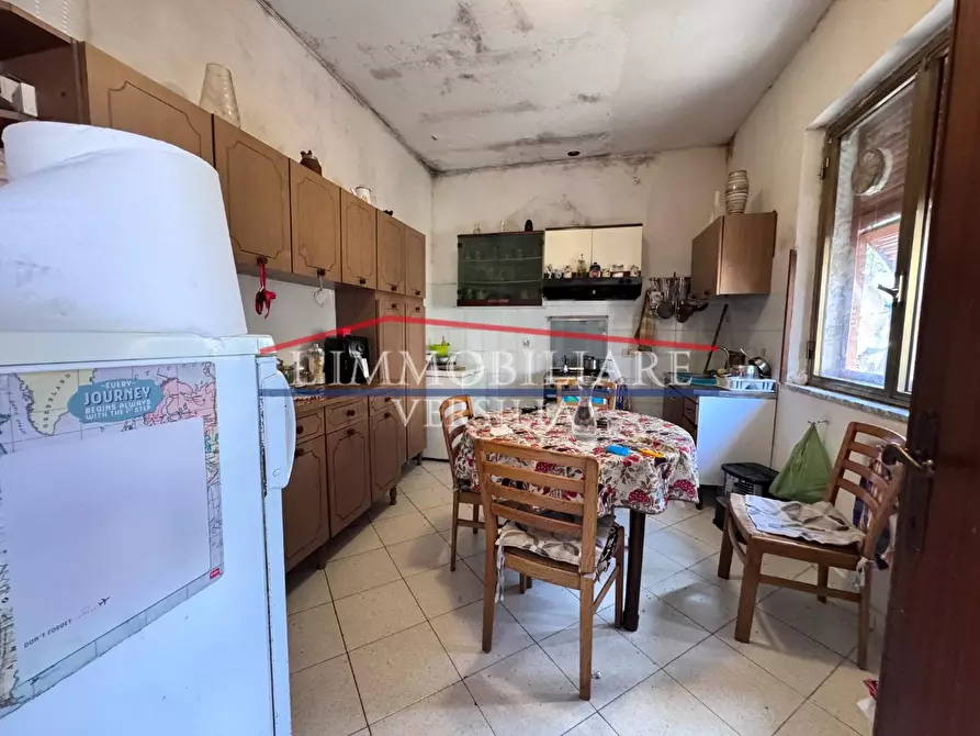 Immagine 31 di Villa in vendita  a Massa