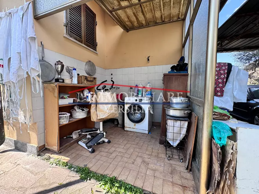 Immagine 55 di Villa in vendita  a Massa