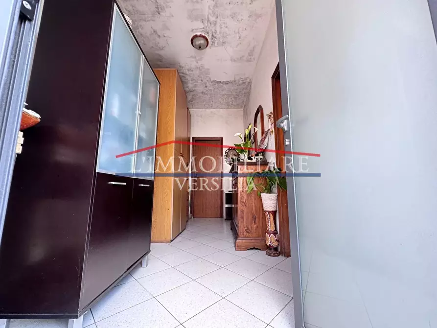 Immagine 29 di Villa in vendita  a Massa