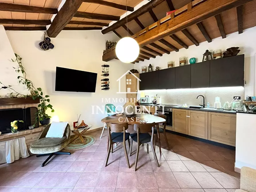 Immagine 7 di Appartamento in vendita  a Massa