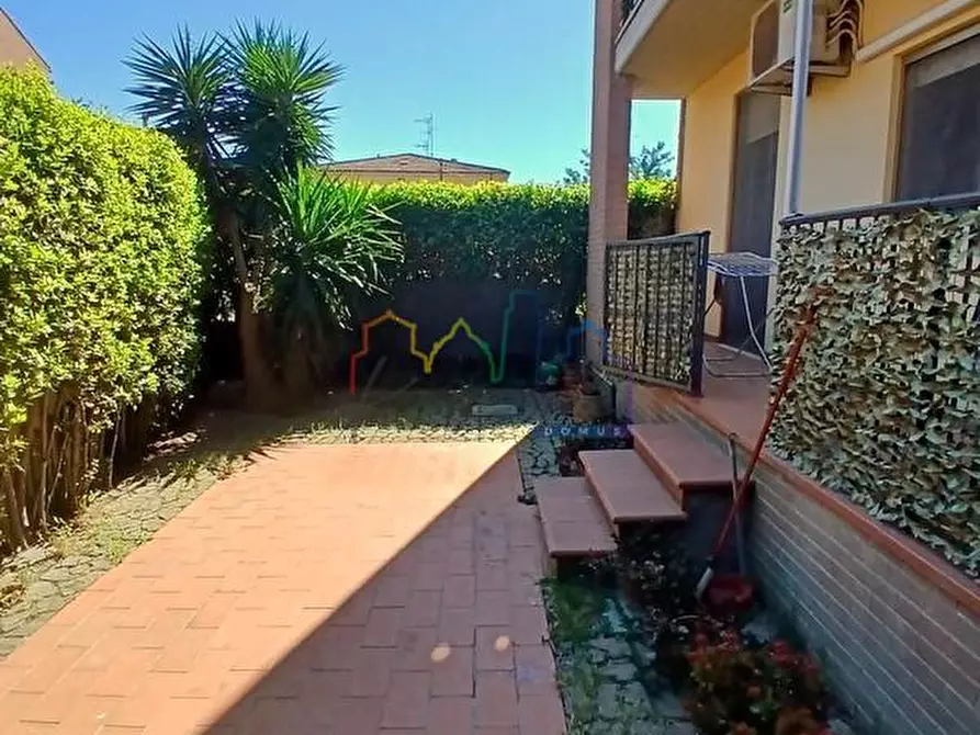 Immagine 15 di Appartamento in vendita  a Cascina