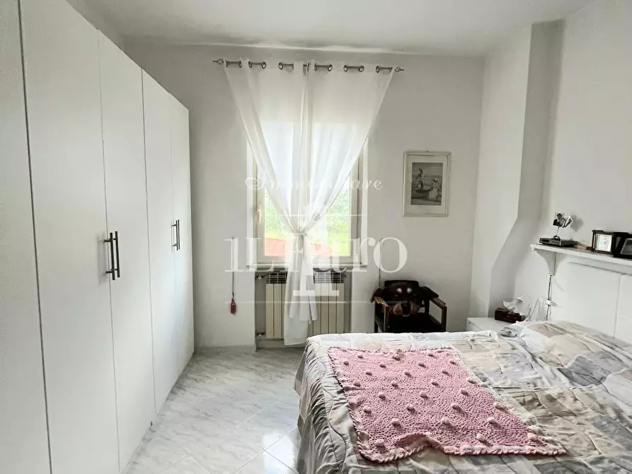 Immagine 8 di Terratetto in vendita  a Campi Bisenzio