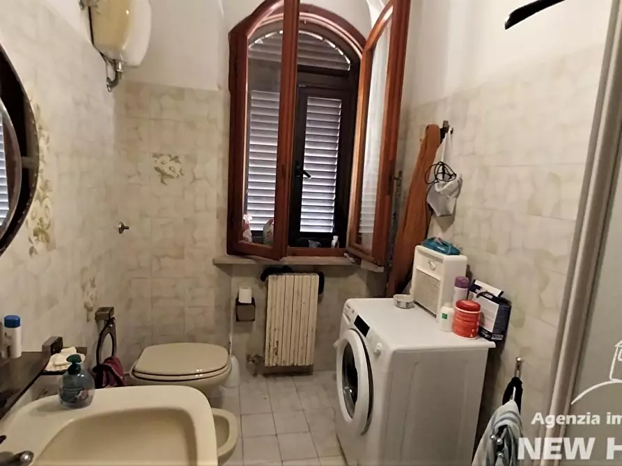 Immagine 13 di Villa in vendita  a San Giuliano Terme