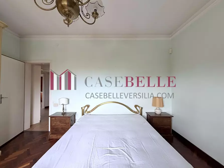Immagine 21 di Casa indipendente in vendita  a Pietrasanta