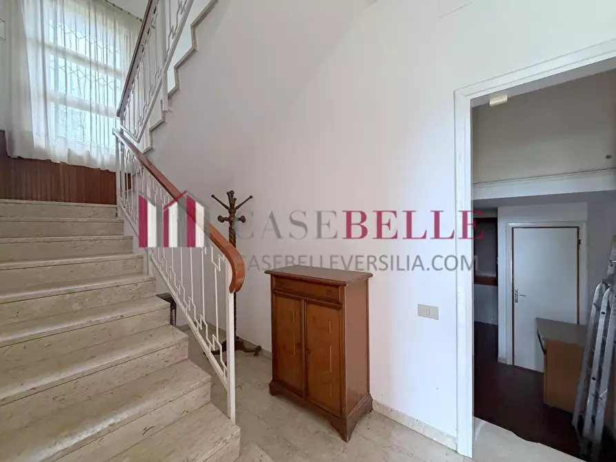 Immagine 2 di Casa indipendente in vendita  a Pietrasanta