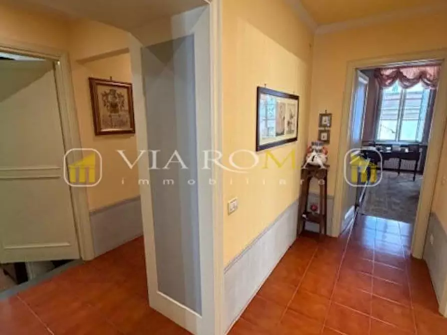 Immagine 22 di Appartamento in vendita  a Lucca