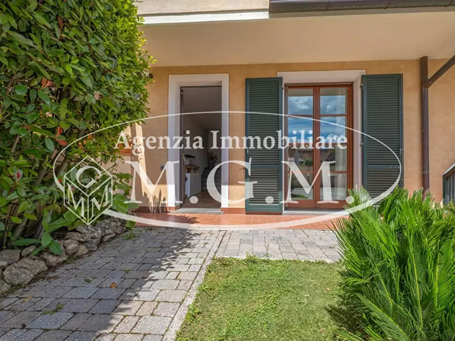 Immagine 10 di Casa bifamiliare in vendita  a Calcinaia