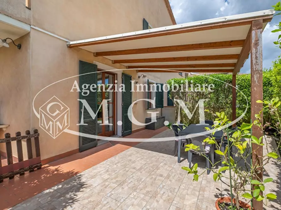 Immagine 19 di Casa bifamiliare in vendita  a Calcinaia