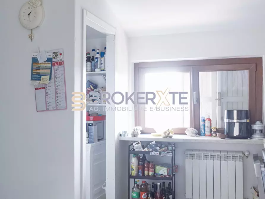 Immagine 13 di Appartamento in vendita  a Ortonovo
