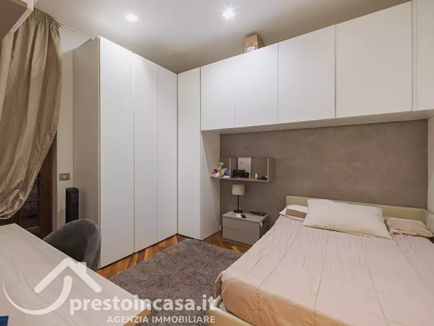 Immagine 14 di Villa in vendita  a Viareggio