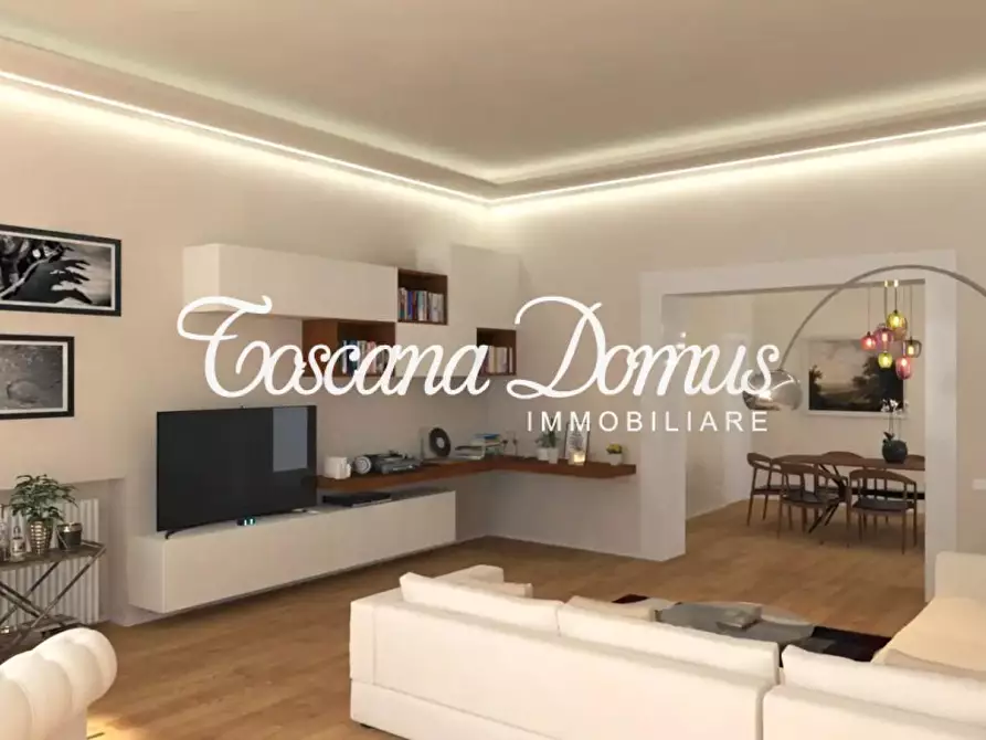 Immagine 4 di Appartamento in vendita  a Siena
