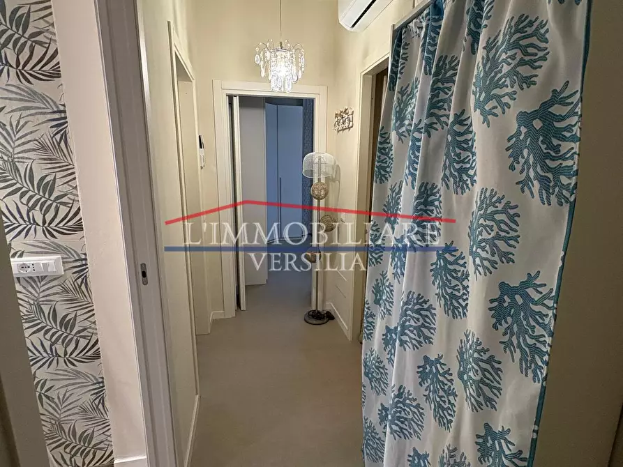 Immagine 14 di Appartamento in vendita  a Montignoso