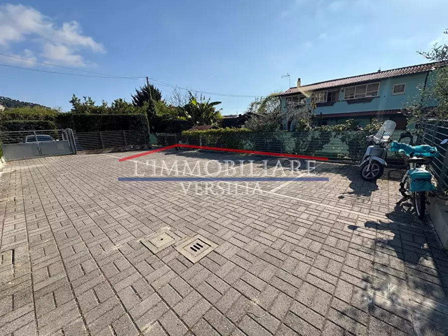 Immagine 30 di Villetta a schiera in vendita  a Massa