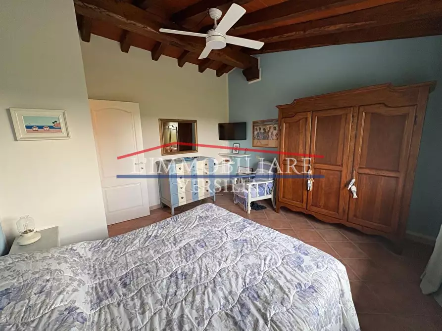 Immagine 31 di Casa bifamiliare in vendita  a Montignoso