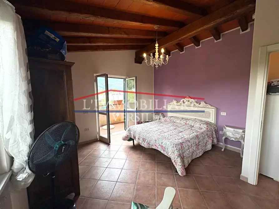Immagine 26 di Casa bifamiliare in vendita  a Montignoso