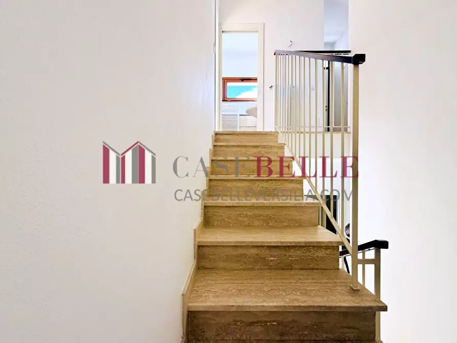 Immagine 23 di Casa bifamiliare in vendita  a Camaiore