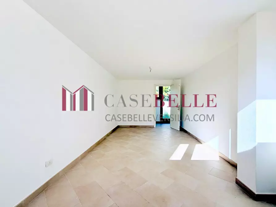 Immagine 9 di Casa bifamiliare in vendita  a Camaiore