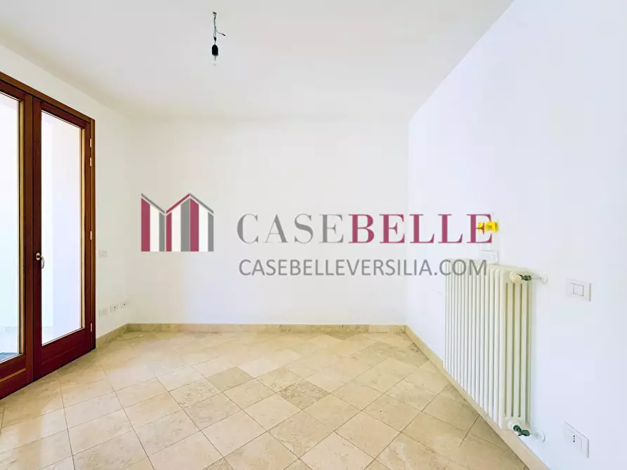 Immagine 6 di Casa bifamiliare in vendita  a Camaiore