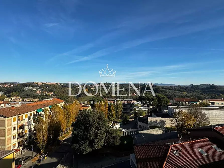 Immagine 3 di Appartamento in vendita  a Siena