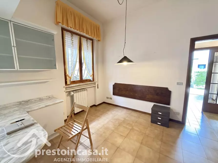 Immagine 9 di Appartamento in vendita  a Viareggio